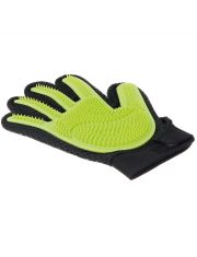 Перчатка для кошек и собак Pet Line на руку, силиконовая с шипами, средняя