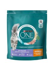 Сухой корм Purina ONE® для взрослых кошек для красивой шерсти, здоровой кожи и контроля образования волосяных комков, с высоким содержанием курицы и цельными злаками