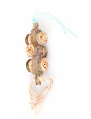 Лакомство для птиц Вака Забава из натурального дерева